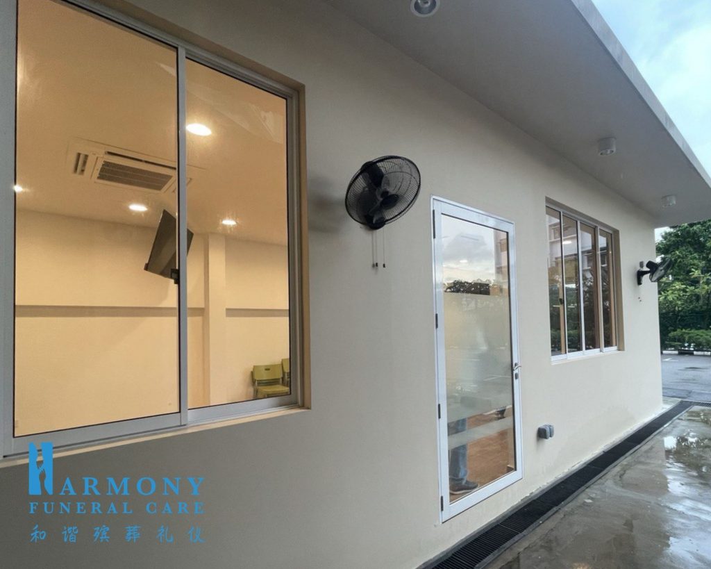 1 3 1 1024x819 - Funeral Parlour at Church of the Holy Cross